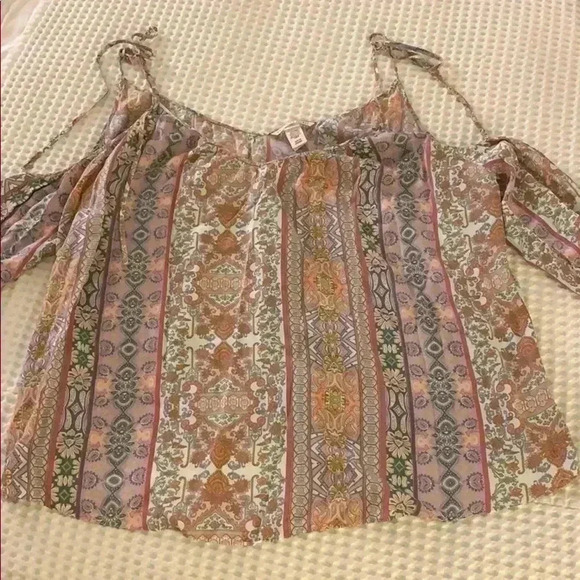 Vs blouse - Picture 2 of 4